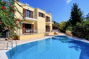 Villa Aloni in Paxi With 2 Bedrooms and 3 Bathrooms