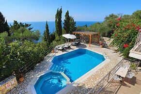 Villa Aloni in Paxi With 2 Bedrooms and 3 Bathrooms