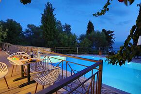 Villa Aloni in Paxi With 2 Bedrooms and 3 Bathrooms