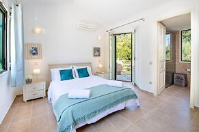 Beach House Sophia in Paxi