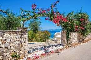 Beach House Sophia in Paxi