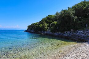 Beach House Sophia in Paxi