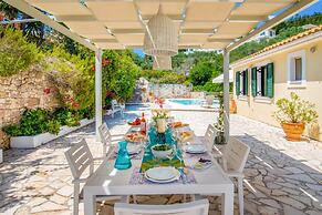 Beach House Sophia in Paxi