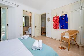 Beach House Sophia in Paxi