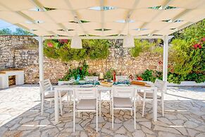 Beach House Sophia in Paxi