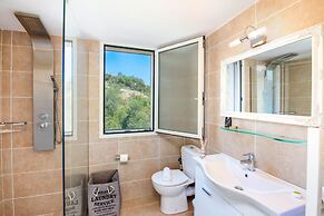 Beach House Sophia in Paxi