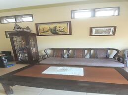 OYO 93402 Family Homestay Syariah