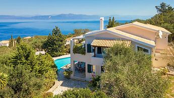 Siorra Elena in Paxi