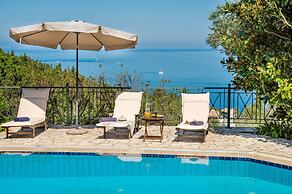 Siorra Elena in Paxi