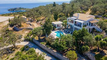 Siorra Elena in Paxi