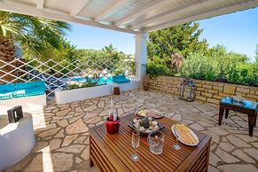 Siorra Elena in Paxi