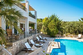 Siorra Elena in Paxi