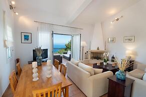 Siorra Elena in Paxi