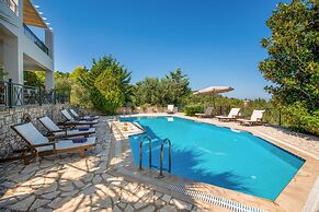 Siorra Elena in Paxi