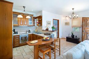 Siorra Elena in Paxi