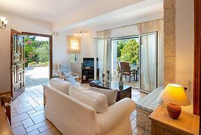 Siorra Elena in Paxi