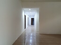 OYO 93388 Enjoy Homestay & Cafe