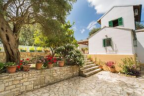 Marguerita House in Paxi