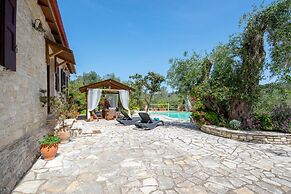 Georgina House in Velianitatika