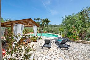 Georgina House in Velianitatika