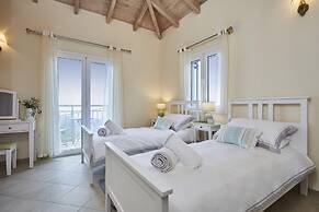 Villa Skopsie in Paxi