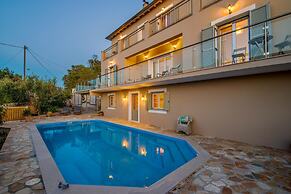 Villa Skopsie in Paxi