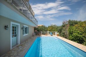 Villa Skopsie in Paxi