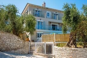 Villa Skopsie in Paxi