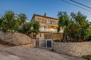 Villa Skopsie in Paxi