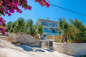 Villa Skopsie in Paxi