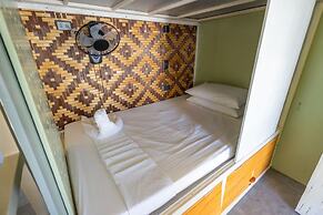 Happiness Hostel Boracay