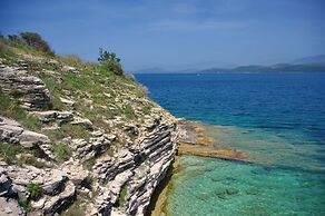 Evanna House in Saint Stephanos