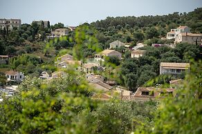 Evanna House in Saint Stephanos