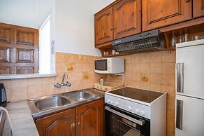 Evanna House in Saint Stephanos