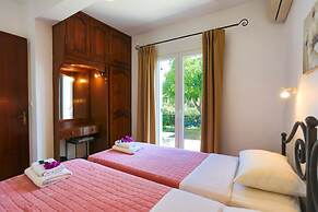 Spiros Saint Stephanos