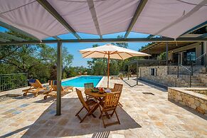 Villa Gionis in Paxi