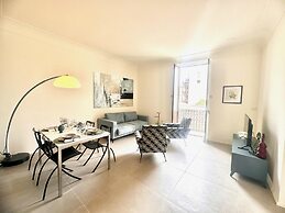 Casa Lumi a in Syracuse