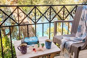 Aglaia Studio in Longos