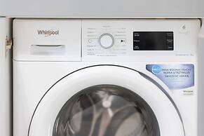 Roomy Apartment Grzybowska219 by Renters