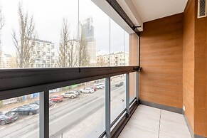 Roomy Apartment Grzybowska219 by Renters