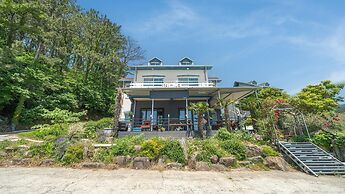 Geoje Youngsu Pension