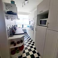 Spacious 2 Bedroom App in the Center With Terrace