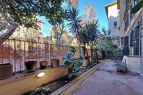 Brand new Vatican flat with terrace