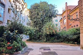 Brand new Vatican flat with terrace