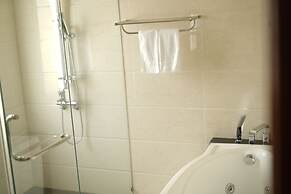 Pleiku Hotel by Gia Lai Tourist