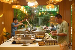 Pleiku Hotel by Gia Lai Tourist