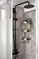 Acropolis Cozy Living