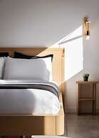 Acropolis Cozy Living