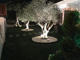 Amaryllis Luxury Rooms