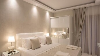 Amaryllis Luxury Rooms